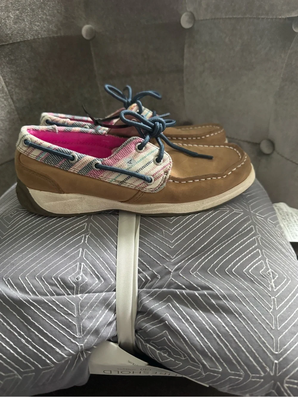 Girl’s Casual Sperry Boat Shoes in Tan with Multicolor Accent size 3